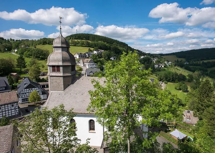 Zur Basemicke Daire *