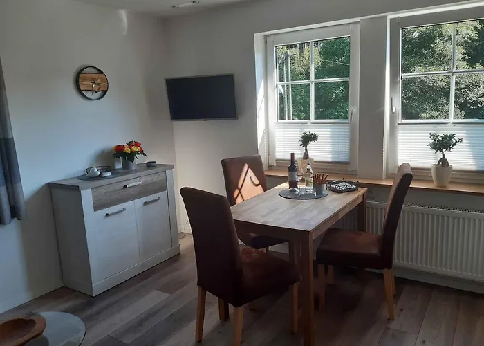 Zur Basemicke Daire *